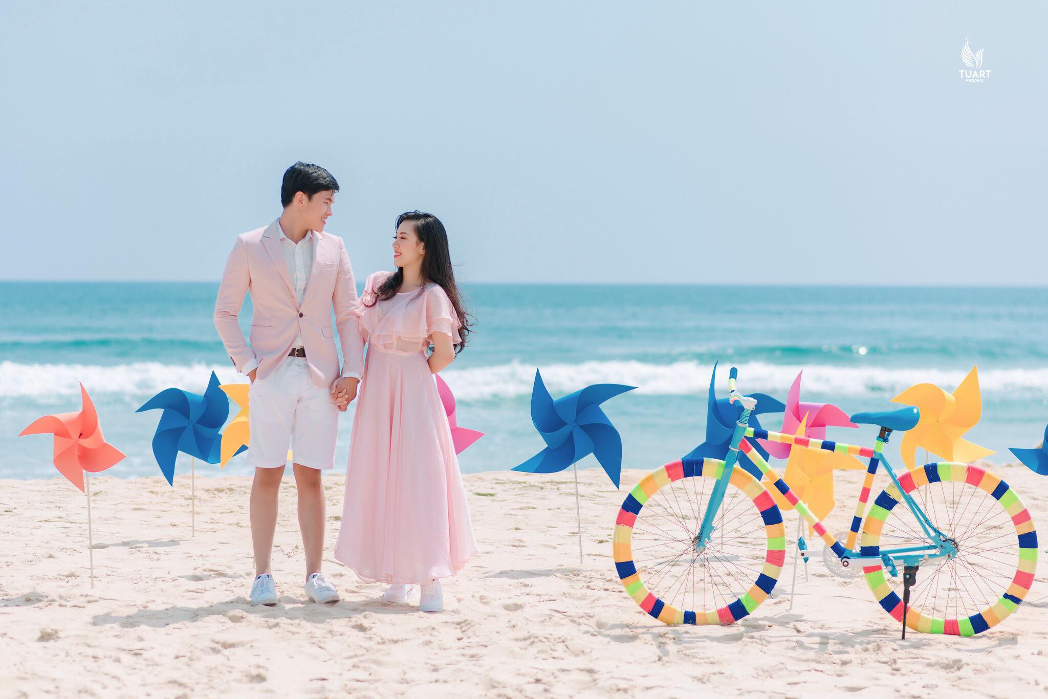 Album chụp ảnh cưới Mỹ Khê-Chong chóng quay khi trời xanh có nắng 13