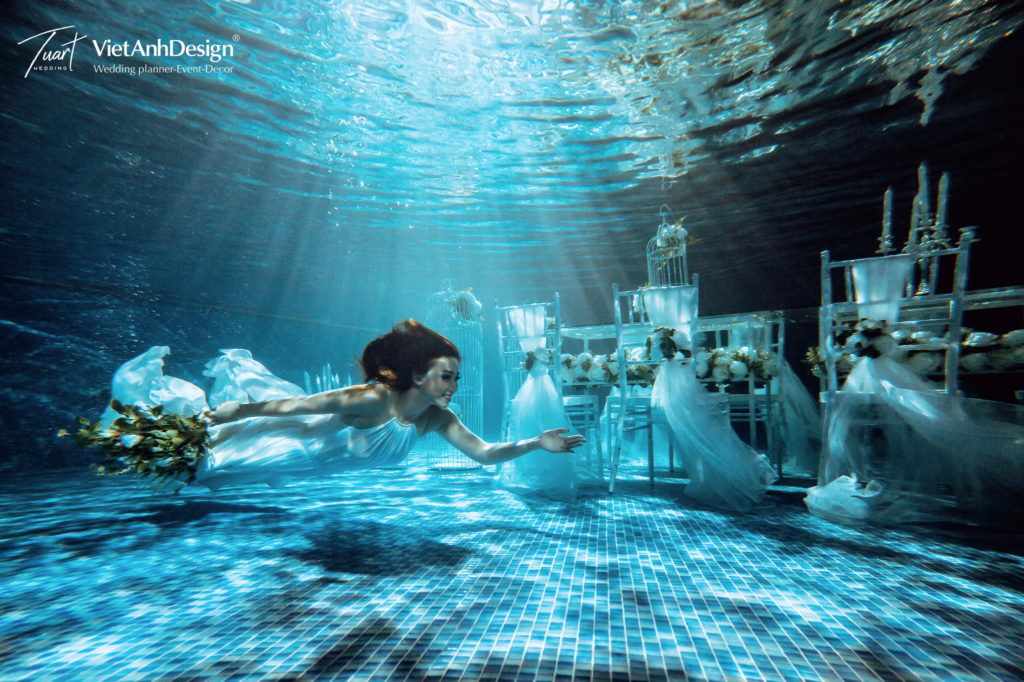 Album chụp ảnh cưới đẹp Concept dưới nước 1