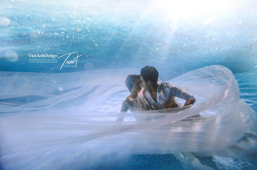 Album chụp ảnh cưới đẹp Concept dưới nước 25