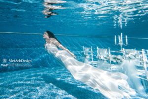 Album chụp ảnh cưới đẹp Concept dưới nước 27