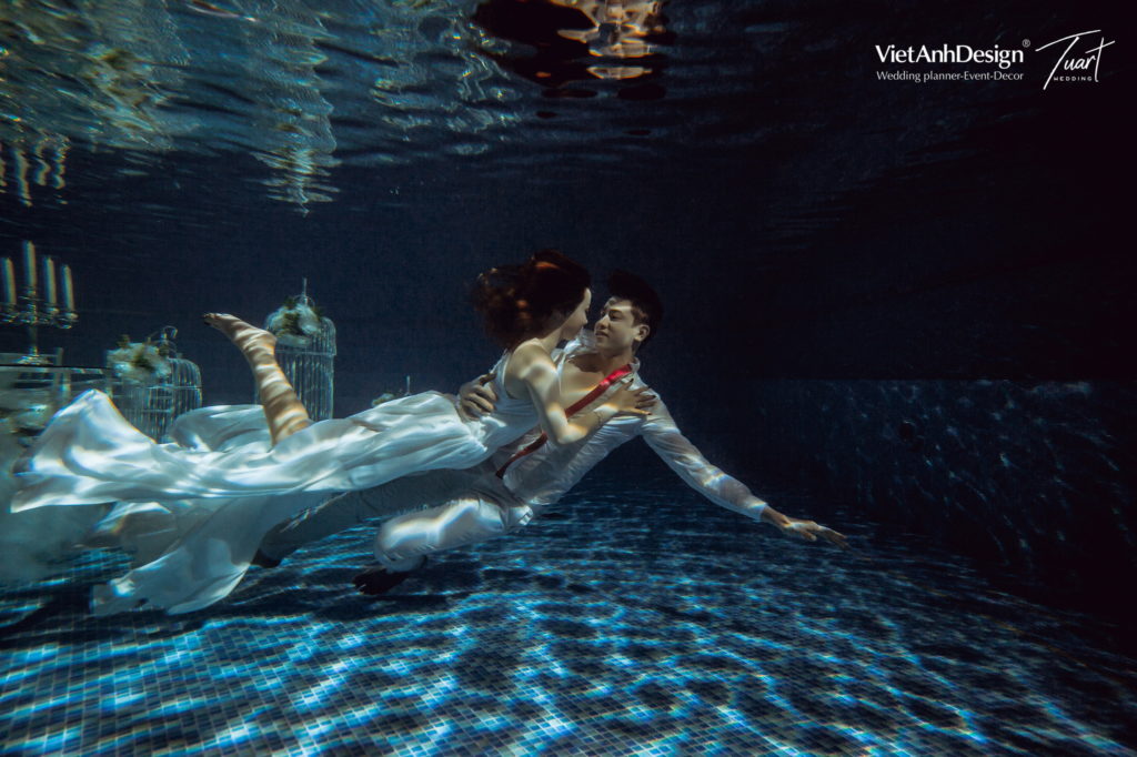 Album chụp ảnh cưới đẹp Concept dưới nước 39