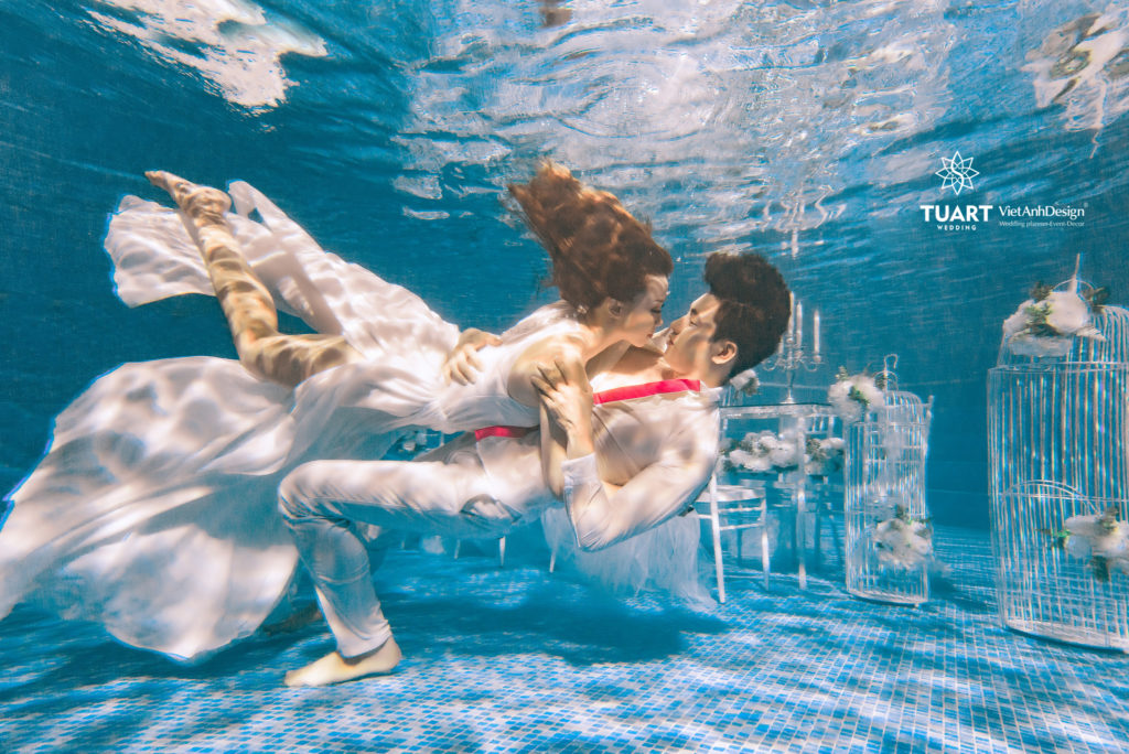 Album chụp ảnh cưới đẹp Concept dưới nước 49