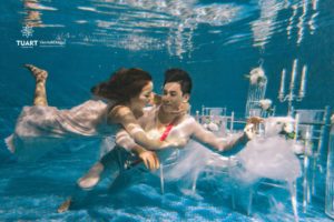 Album chụp ảnh cưới đẹp Concept dưới nước 51