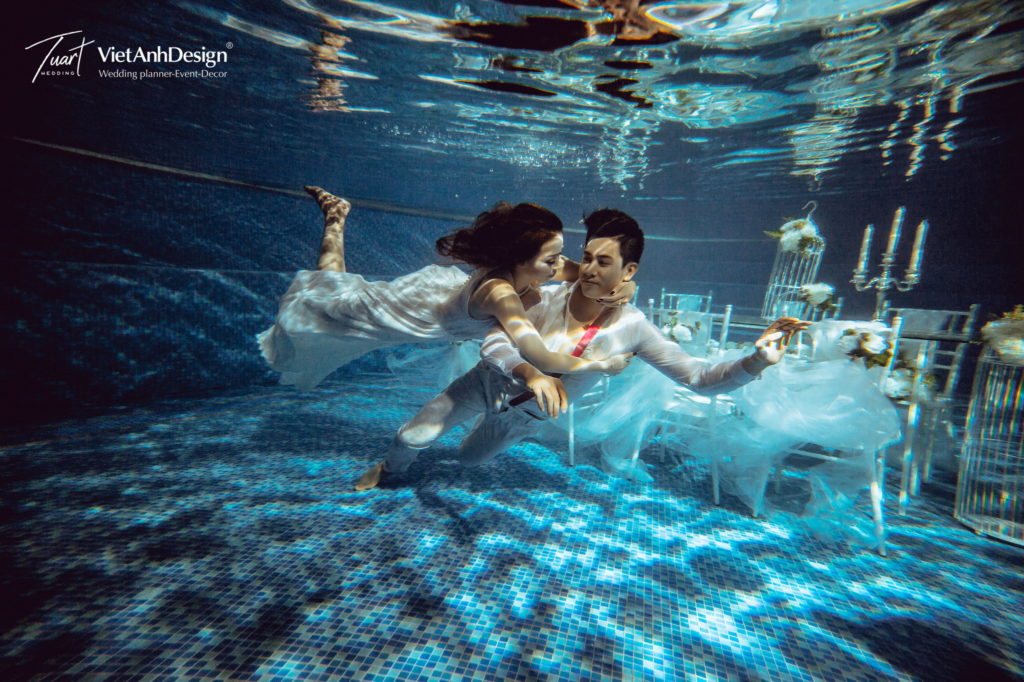 Album chụp ảnh cưới đẹp Concept dưới nước 52