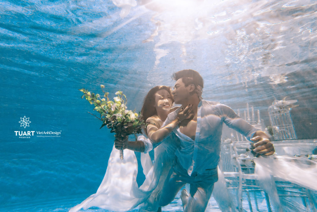 Album chụp ảnh cưới đẹp Concept dưới nước 61