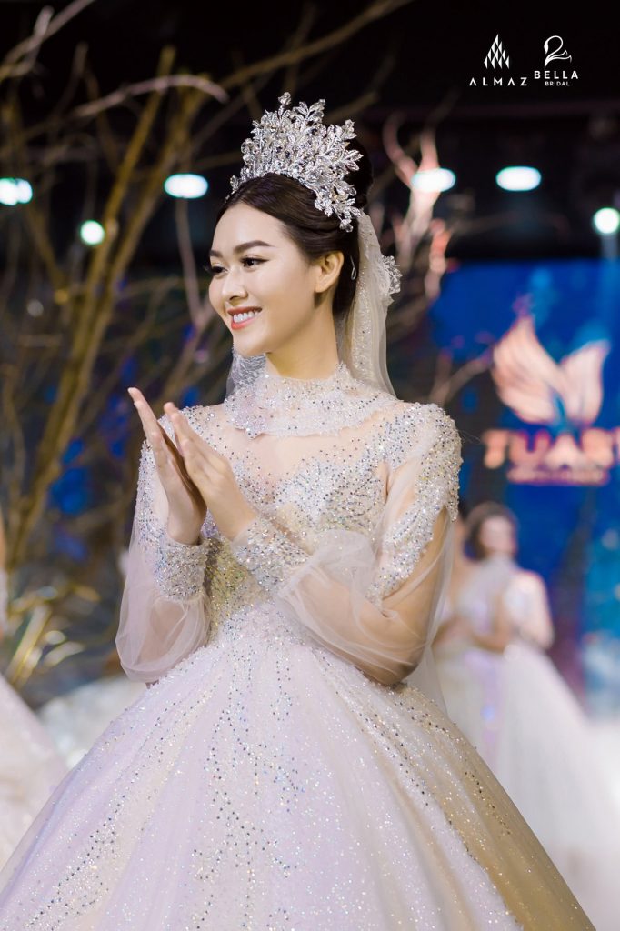 Nhà ảnh viện áo cưới nào cho thuê váy đẹp nhất Hà Nội, giá từ 1 triệu