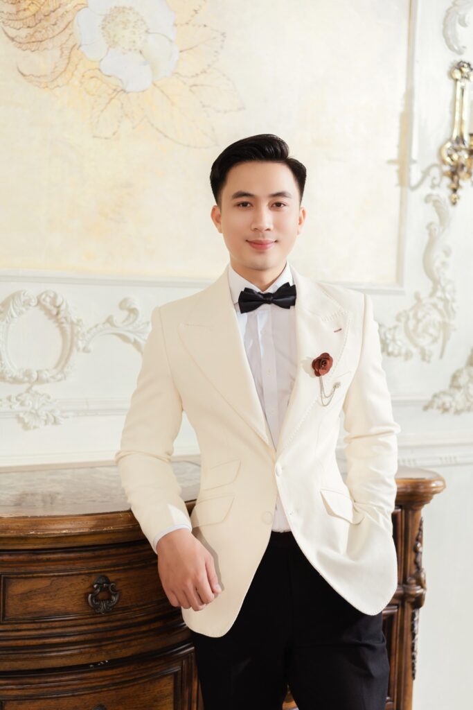 Chuyên Bán và Cho thuê Vest, Tuxedo chú rể, vest, Tuxedo Event, công sở Chất - Hiếu Minh Bespoke