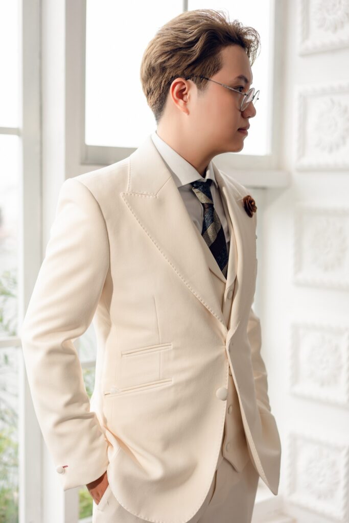 Chuyên Bán và Cho thuê Vest, Tuxedo chú rể, vest, Tuxedo Event, công sở Chất - Hiếu Minh Bespoke